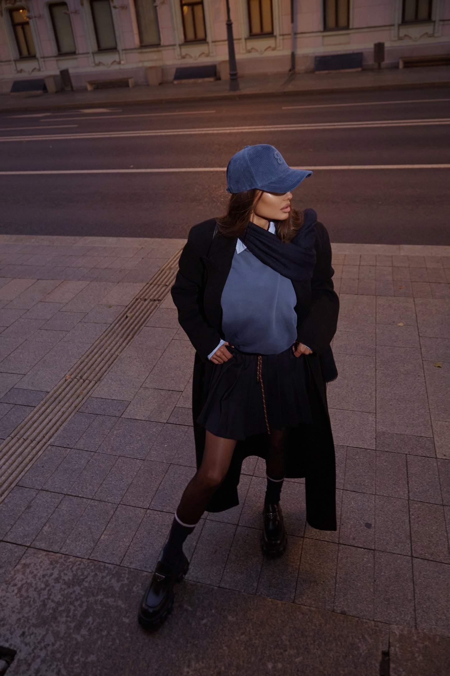 TRUE DARK BLUE JEANS